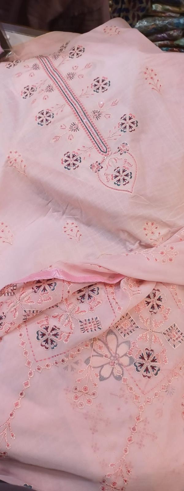 Embroided 3 Pcs Lawn suit (unstitched ) premium Edition of 2026 018 3
